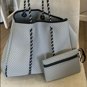 QOGiR Multipurpose Gym Beach Bag - Light Weight, Large, Sports